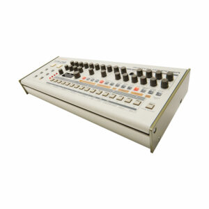 TR-09 Roland