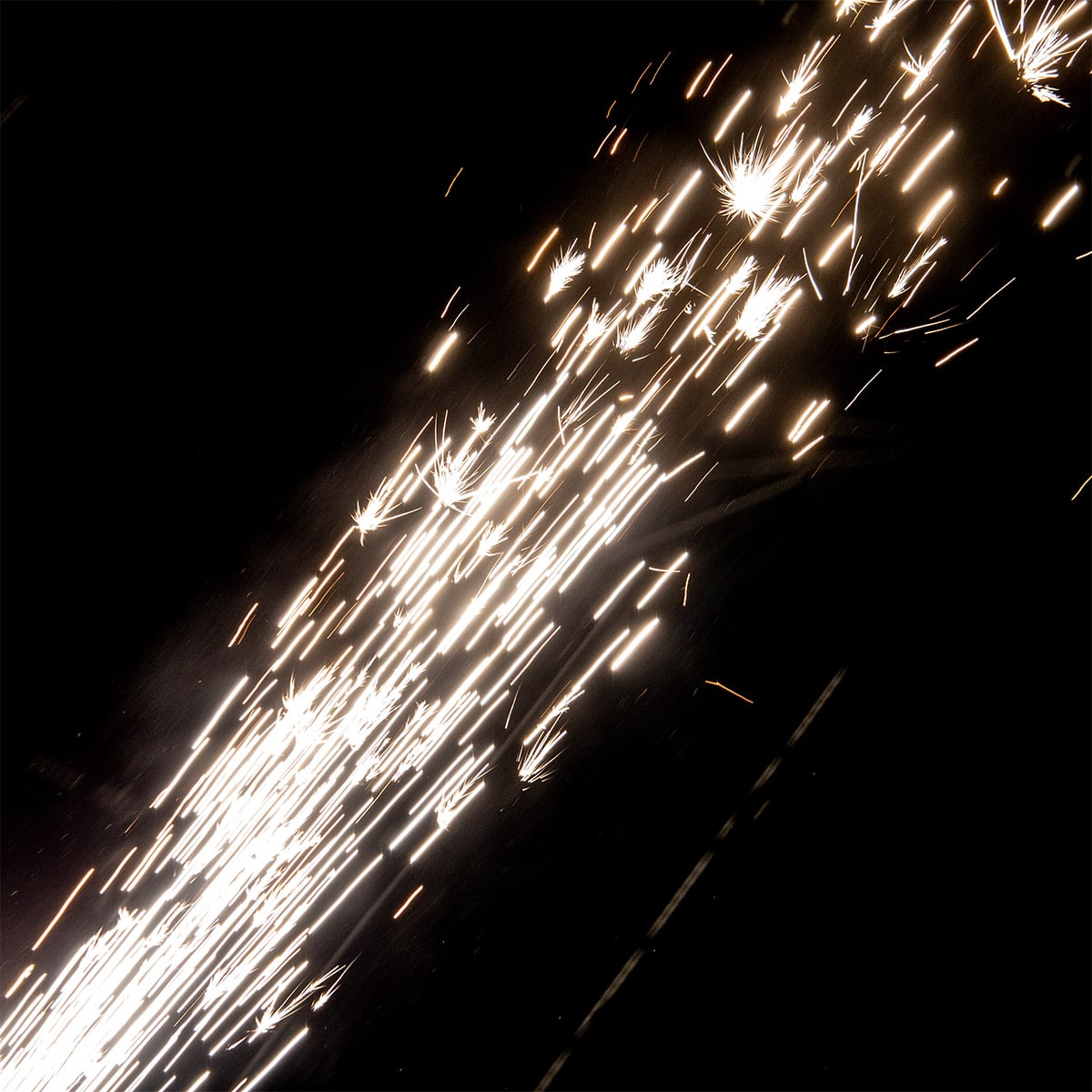 mac-mah-spark-300_0000_95542_17