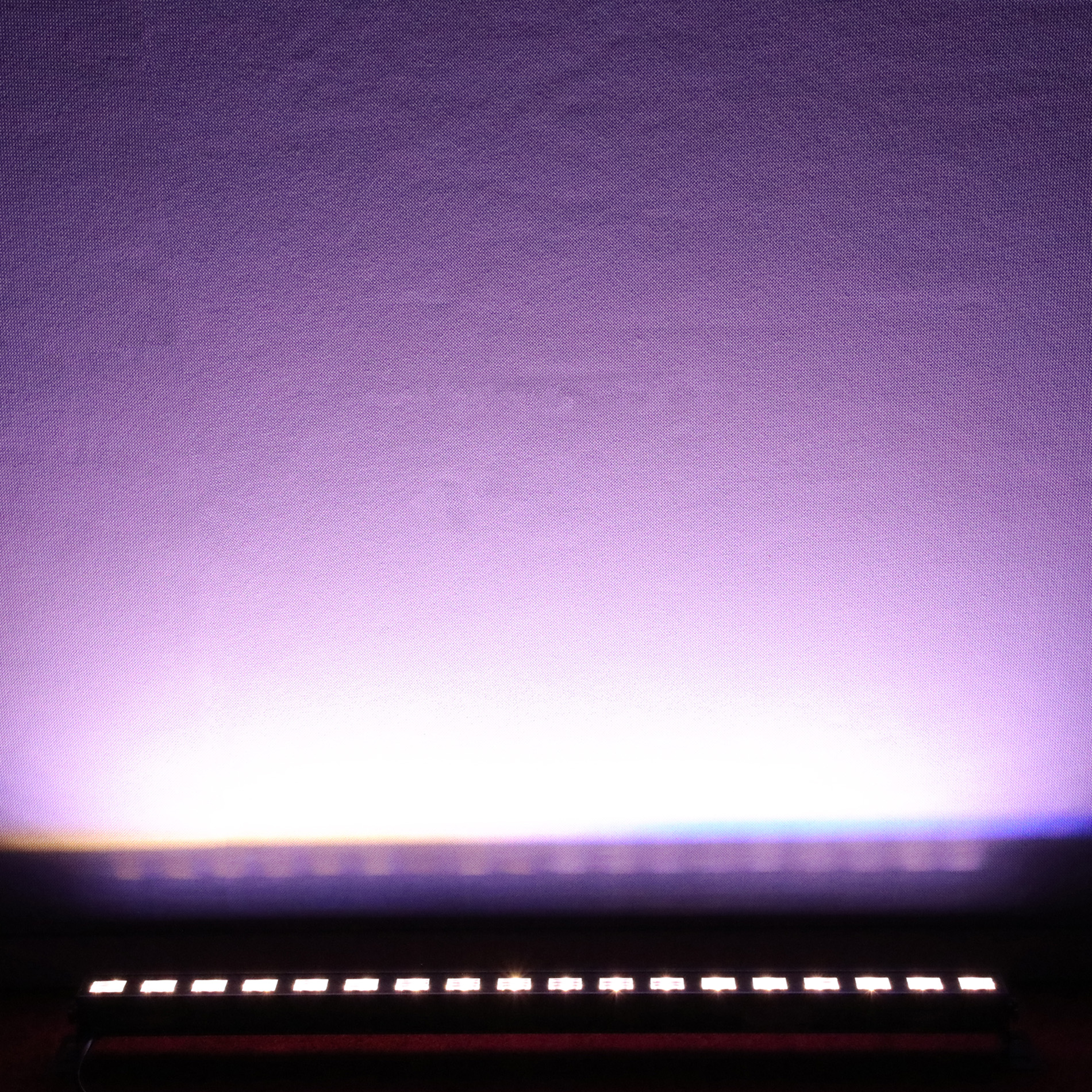 35994-UV-BAR-LED-54-WW