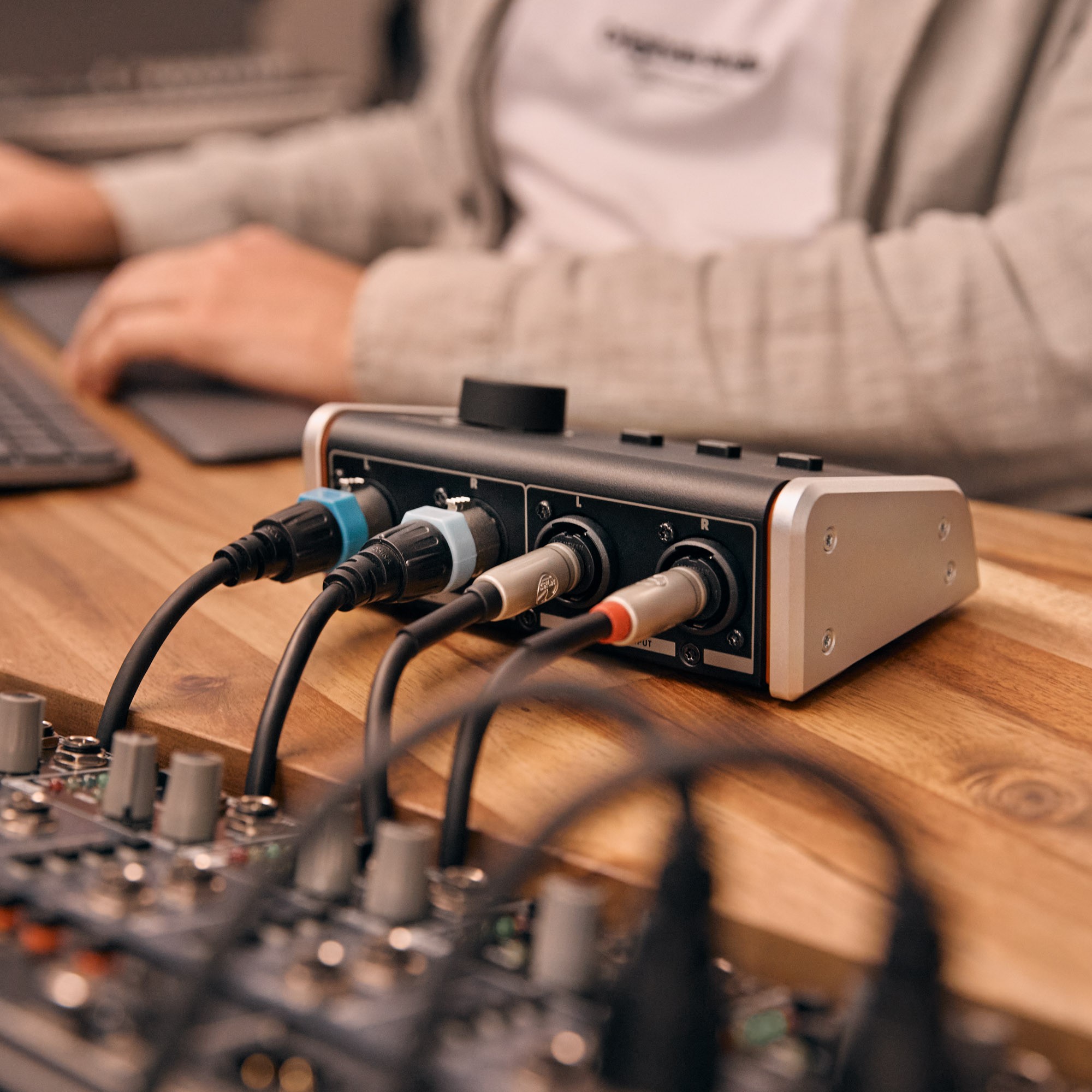 MONICON M G2 G Palmer – Image 9