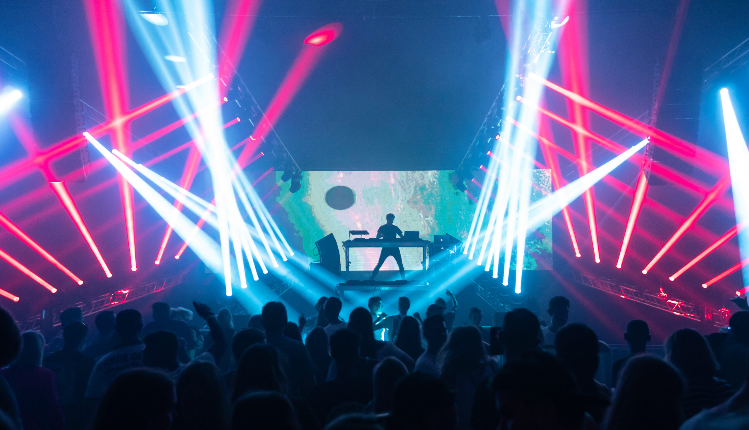 Intimidator Hybrid 251SR Chauvet DJ - Eclairage - Sonowest