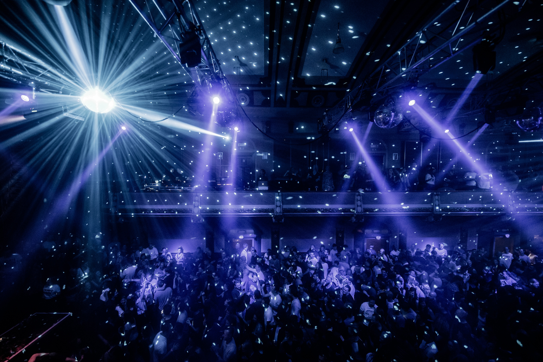 Intimidator Hybrid 251SR Chauvet DJ - Eclairage - Sonowest