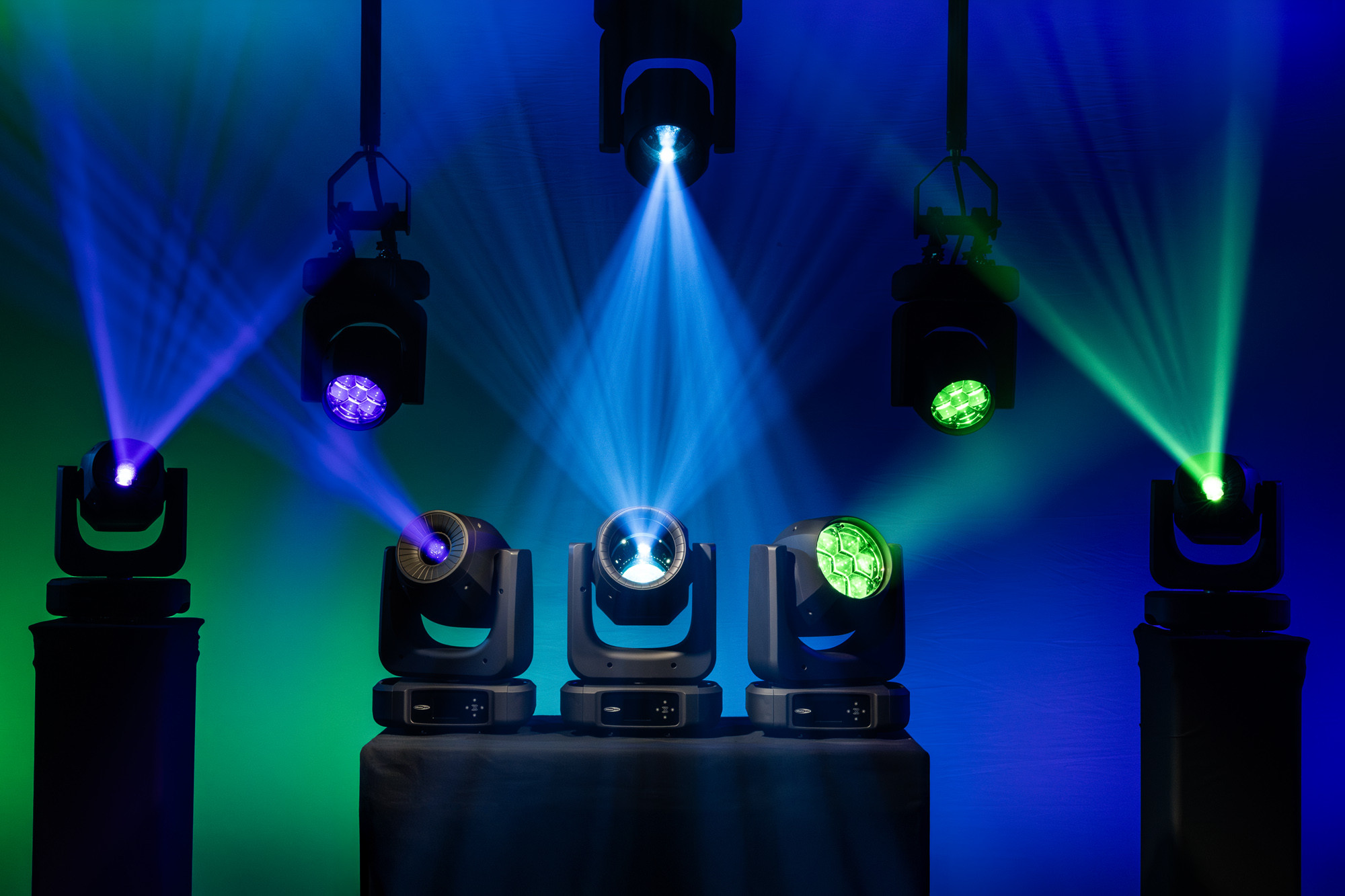 Xpression 2000S – Spot Showtec - Lyres Spot - Sonowest