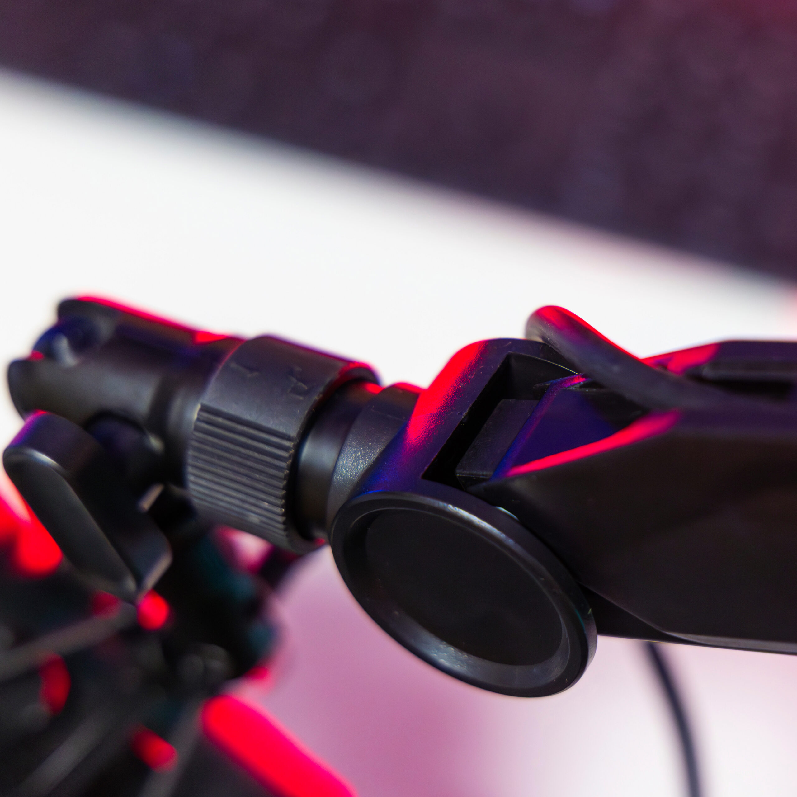 Flextream Stand Plugger - Pieds micro de table - Sonowest