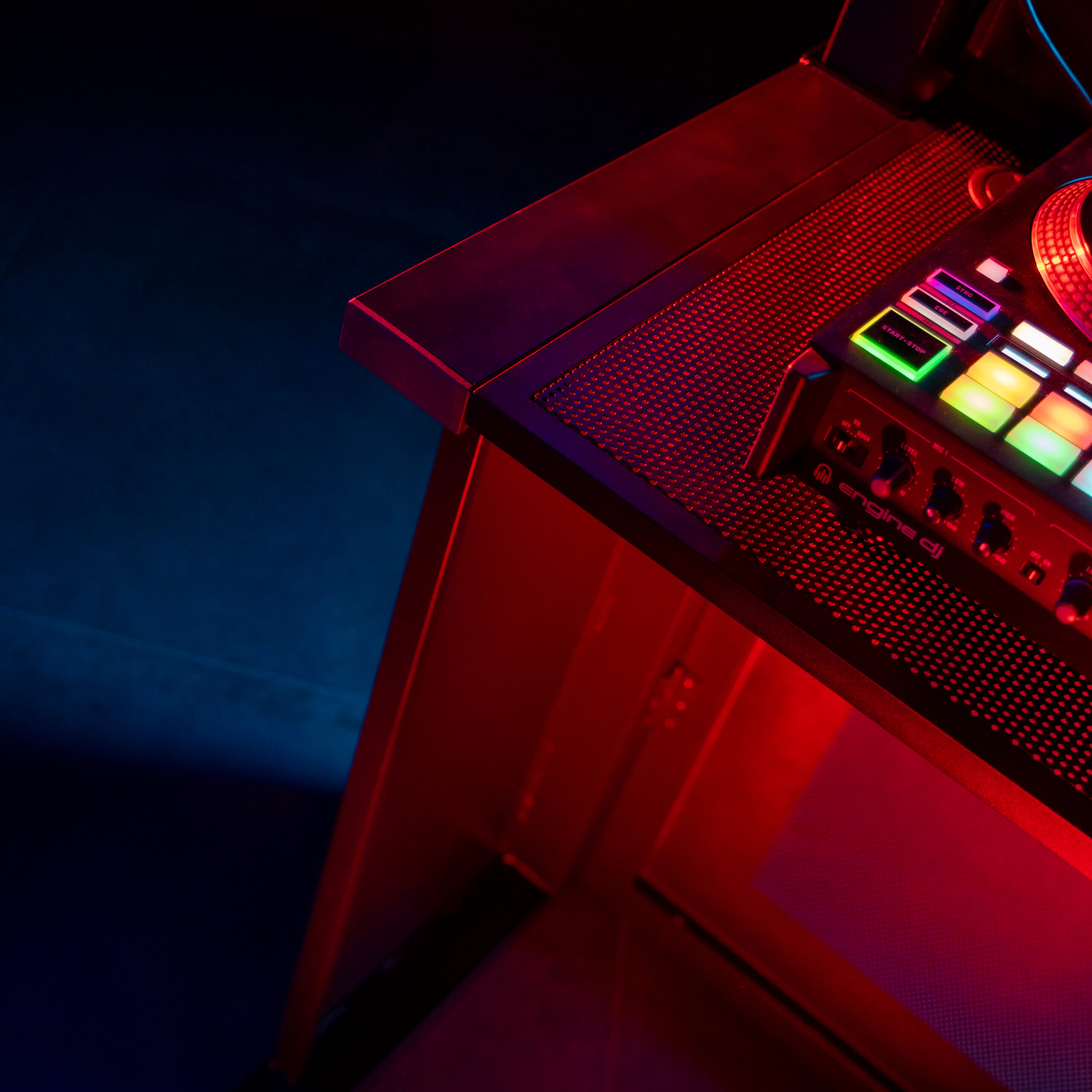Event Station Plugger - Stands DJ - Sonowest