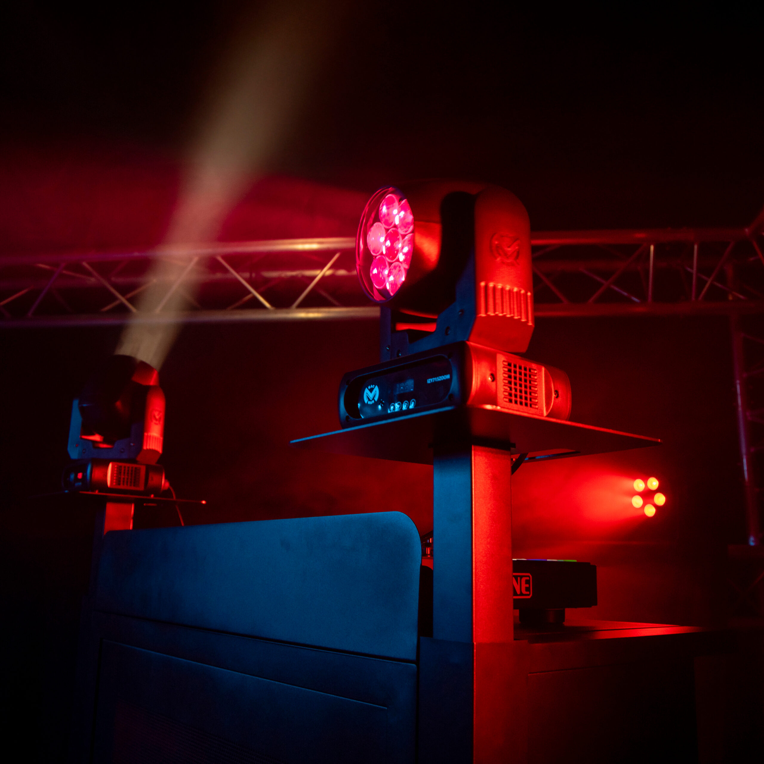 Event Station Tower (paire) Plugger - Stands DJ - Sonowest