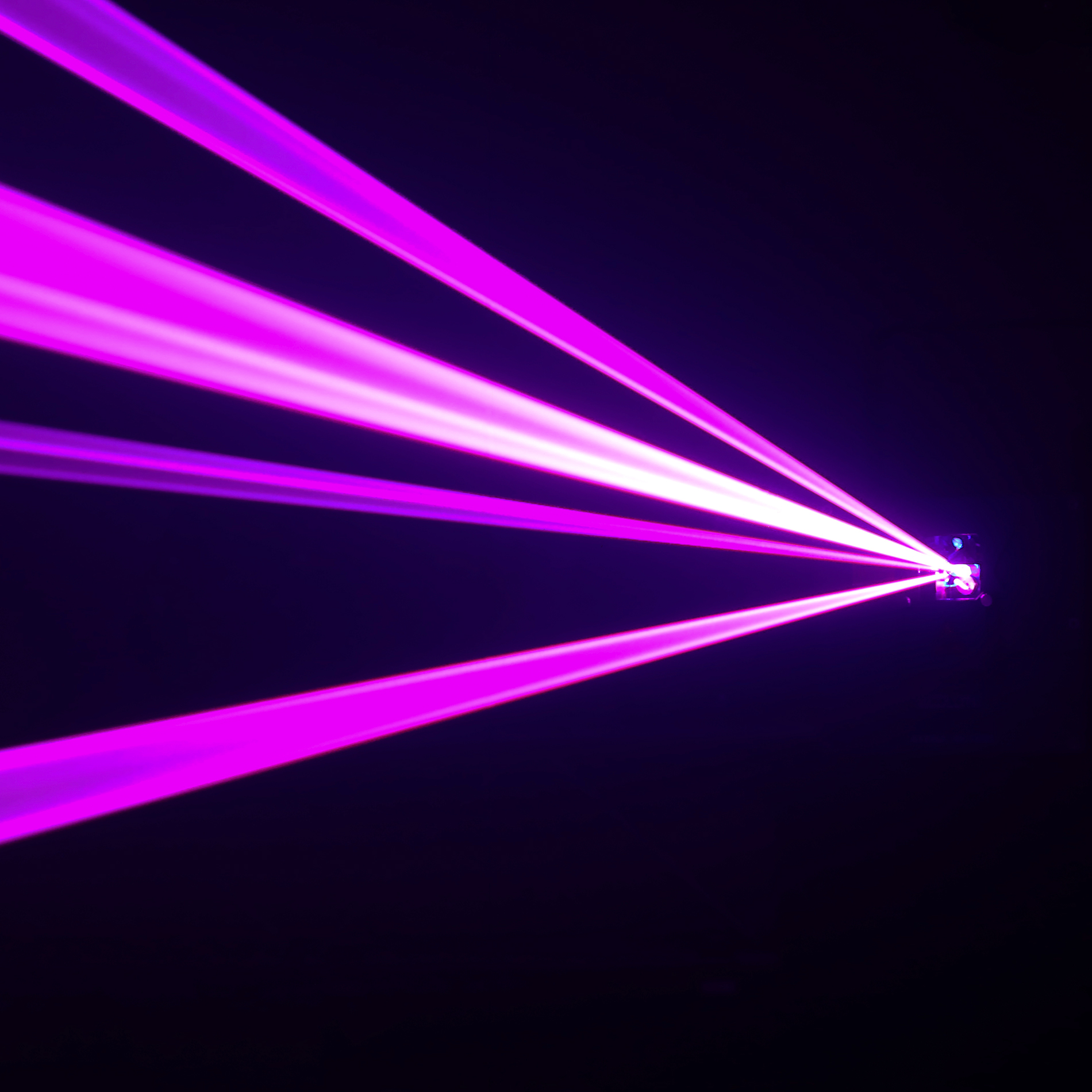 ATENA 15K RGB J Collyns - Lasers multicolores - Sonowest